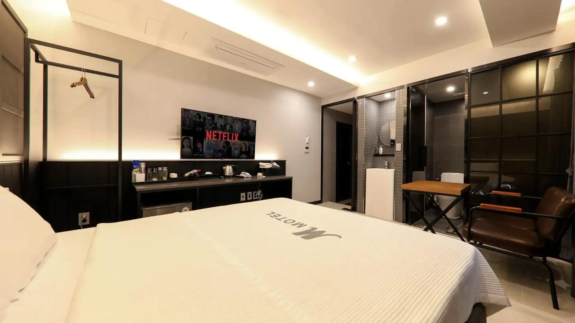 The M Hotel Jeju 0*,  Sydkorea
