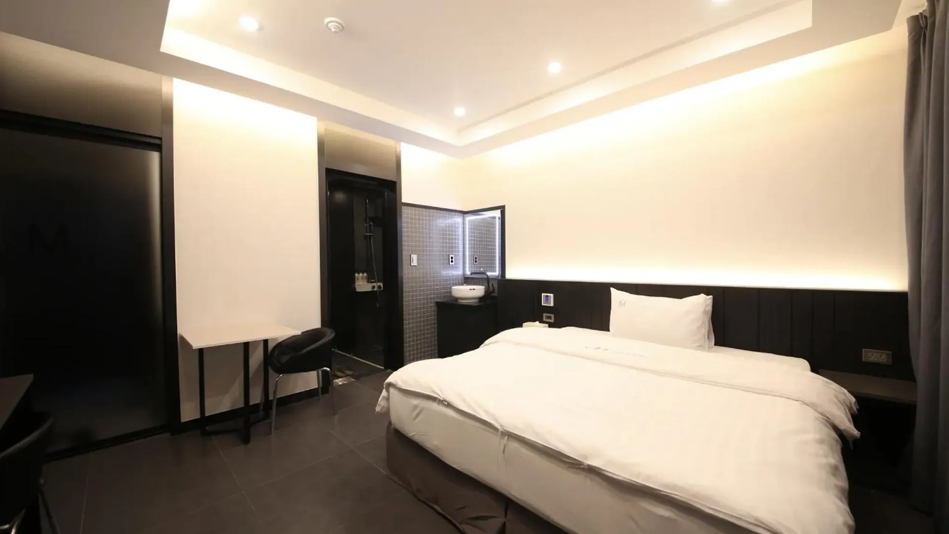 Motell The M Hotel Jeju