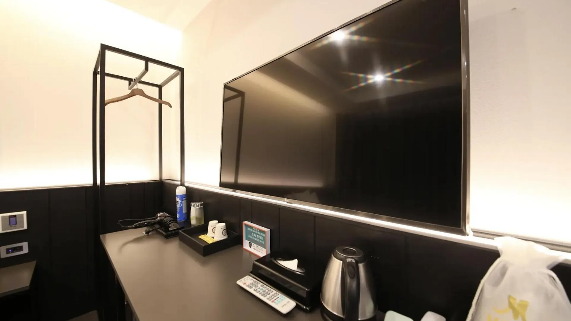 Motell The M Hotel Jeju