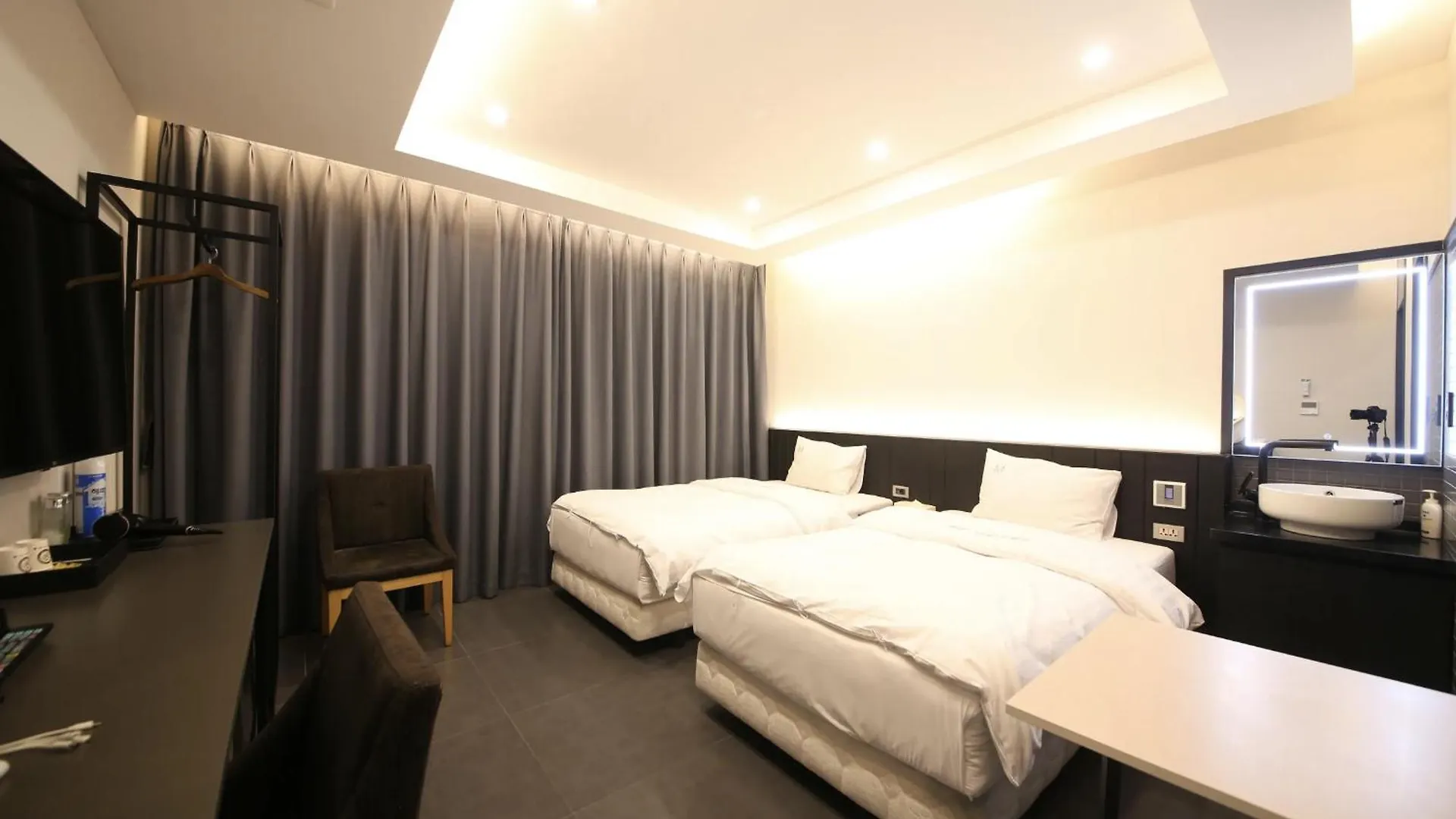 The M Hotel Jeju 0*,
